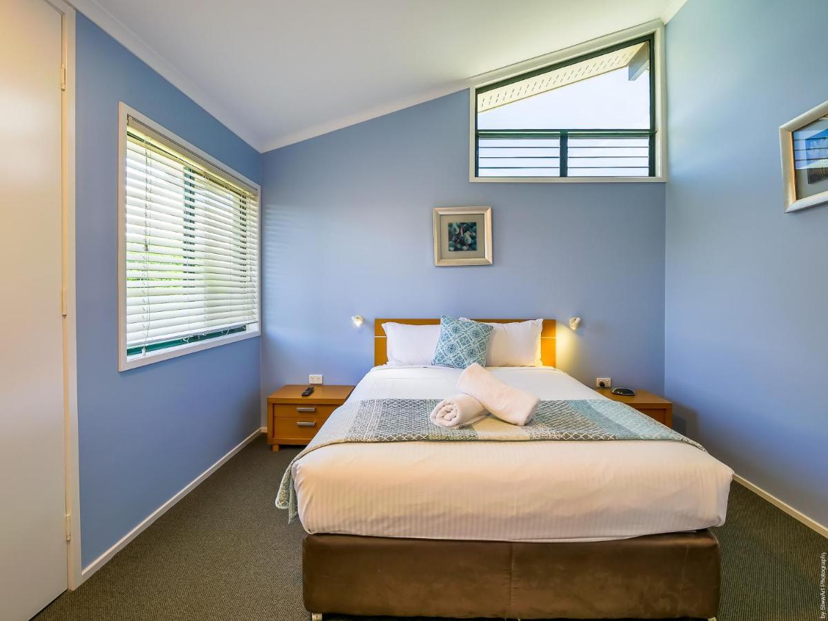 Boat Harbour And 3* Hervey Bay