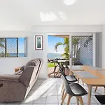 Sandy Straits Poolside Escape With Beach Access