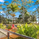 Shelly Bay Resort
