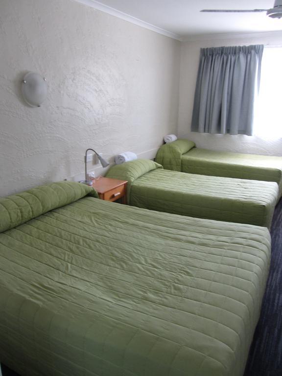 Motel Urangan Motor 3*