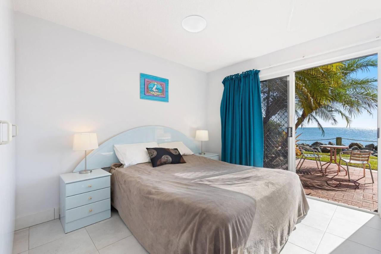 Sandy Straits Poolside Escape With Access Apartment