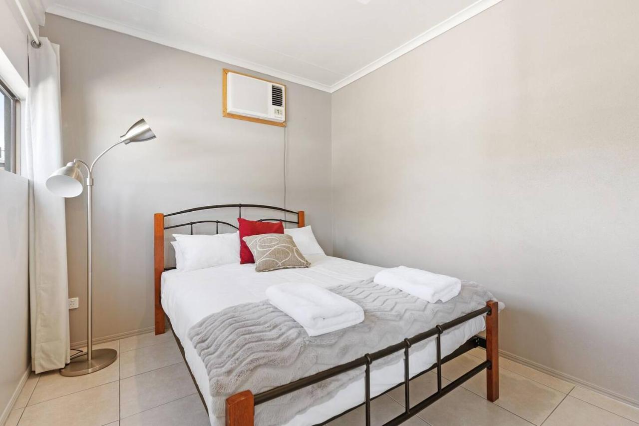 Torquay Splendour - An Expansive Family Holiday home Hervey Bay