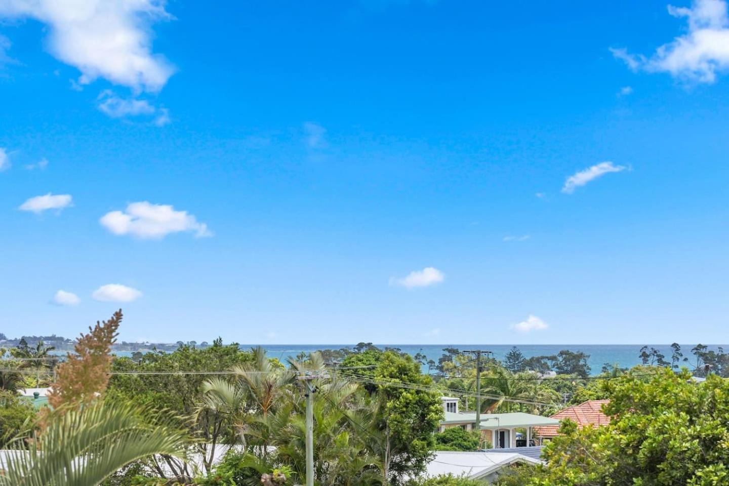 Holiday home Hillcrest House - A Poolside Retreat On The Coast *