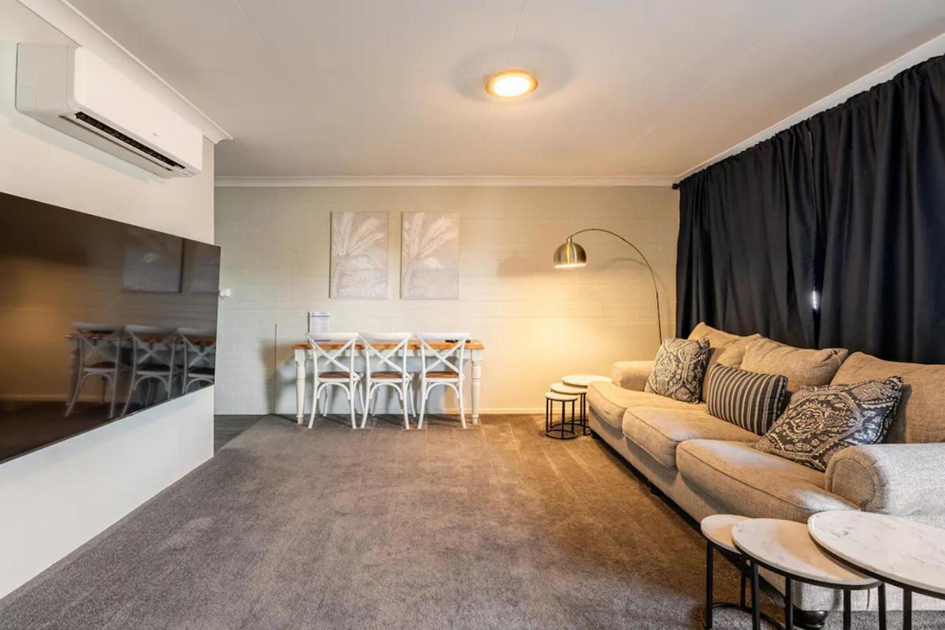 549 Hotel 5*