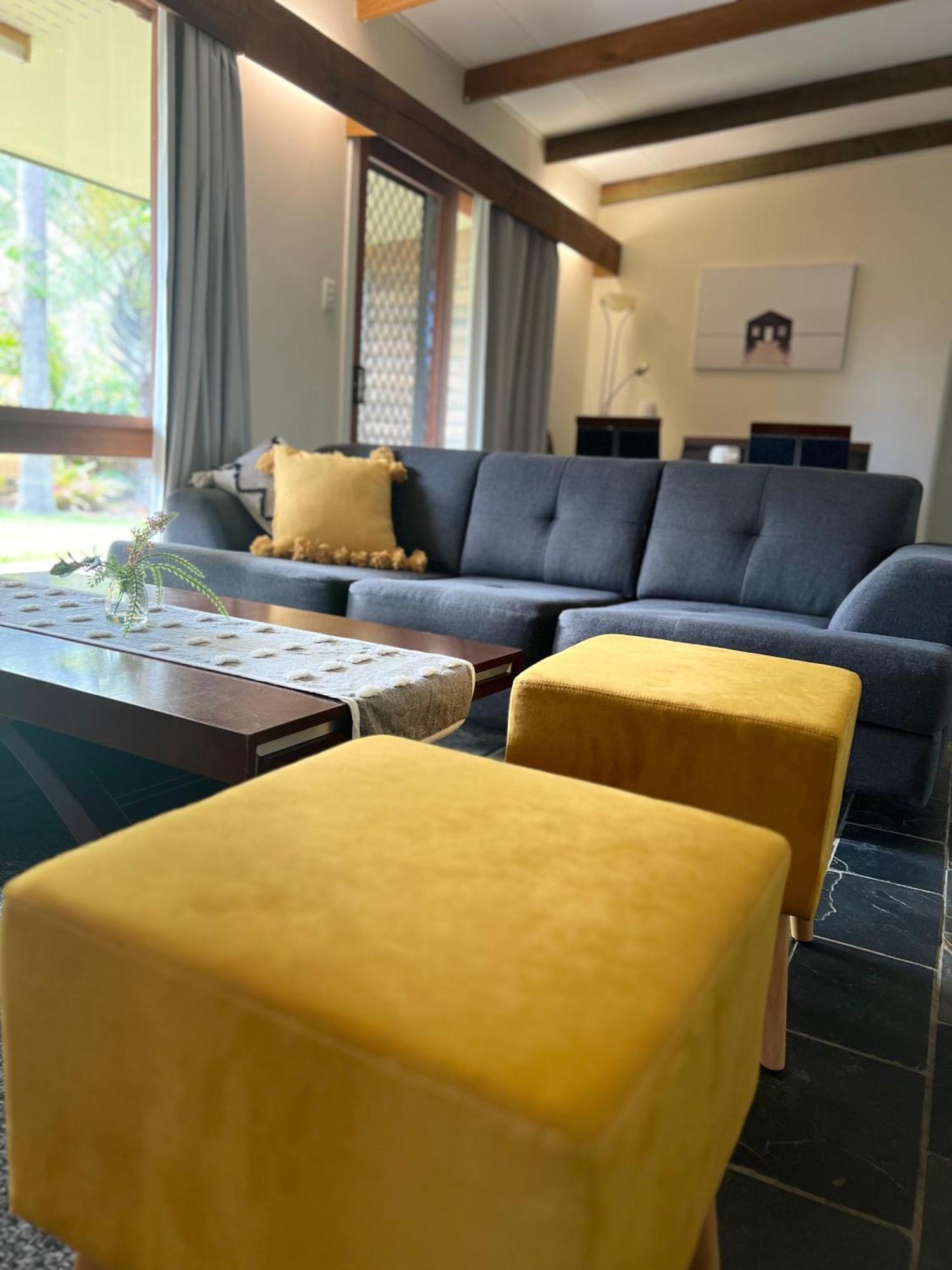 Hostel Colonial Village Hervey Bay