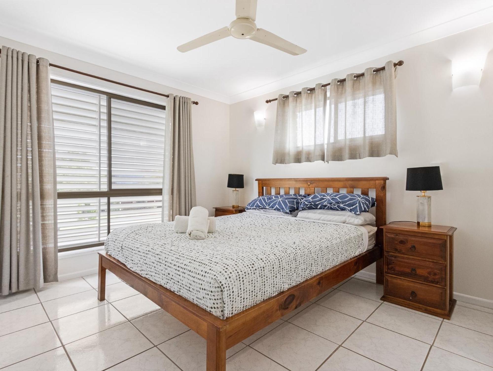 Holiday home Upstairs Minutes To The Hervey Bay
