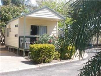 Australiana Tourist Park Hotel