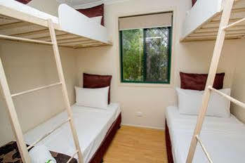 Hotel Australiana Tourist Park Hervey Bay