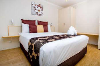 Australiana Tourist Park Hotel Hervey Bay