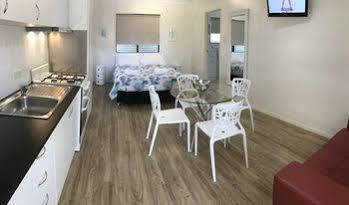 Hotel Palms Caravan Park