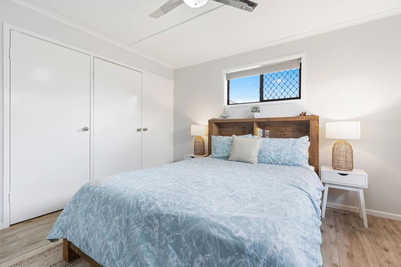 'the Aussie Classic' Poolside Living By The Marina Holiday home *