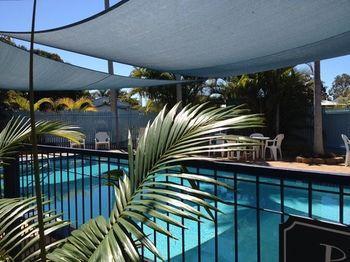 Hotel Palms Caravan Park Hervey Bay