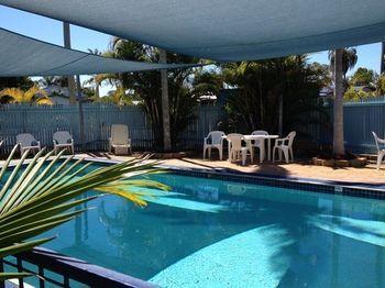 Palms Caravan Park Hotel 3*