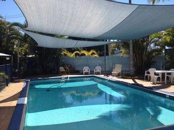 Palms Caravan Park Hotel Hervey Bay