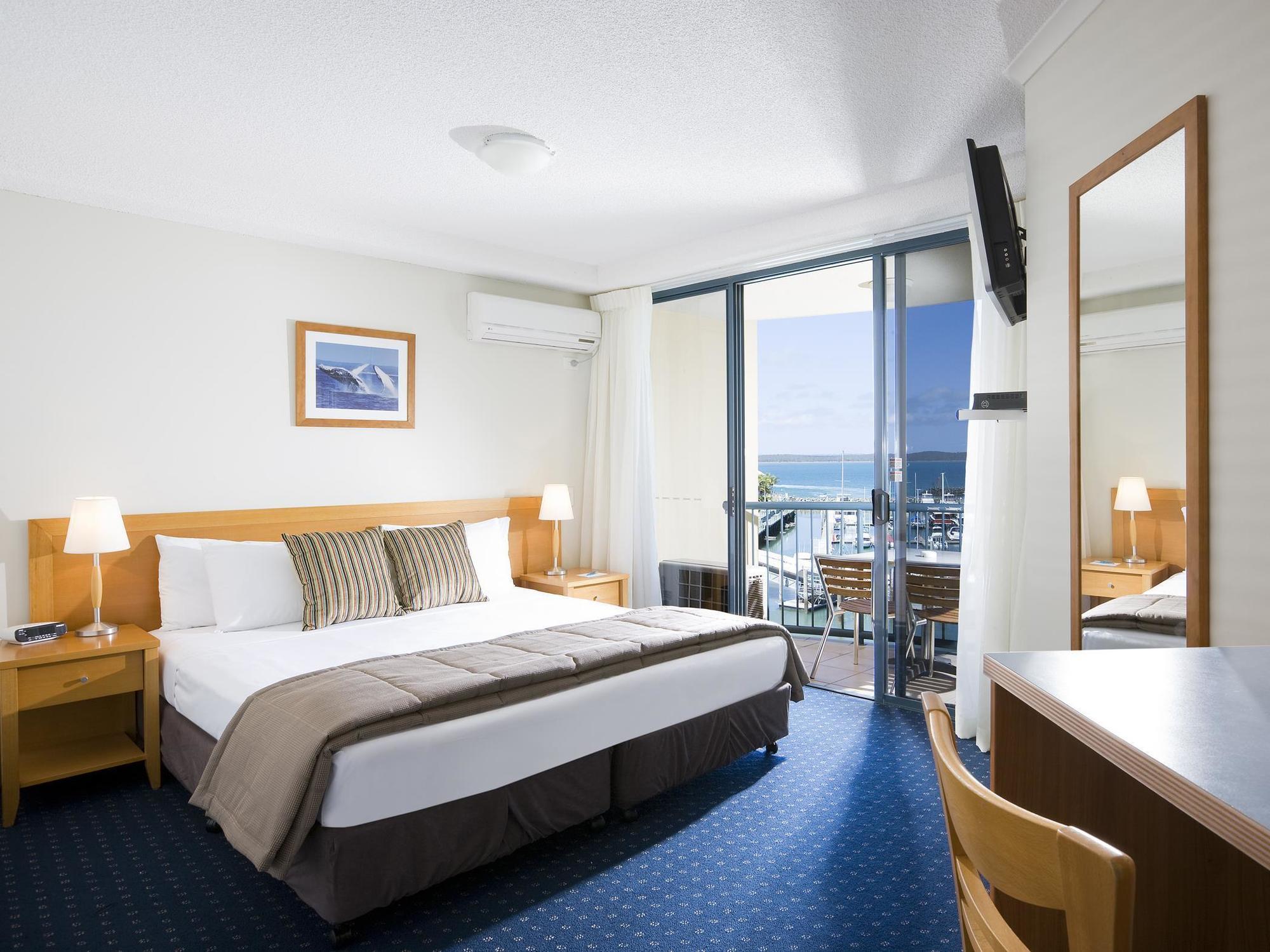 Mantra Aparthotel 4*