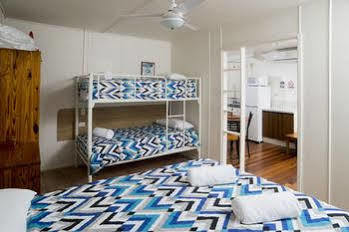 Palms Caravan Park Hotel Hervey Bay
