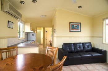 Hotel Palms Caravan Park