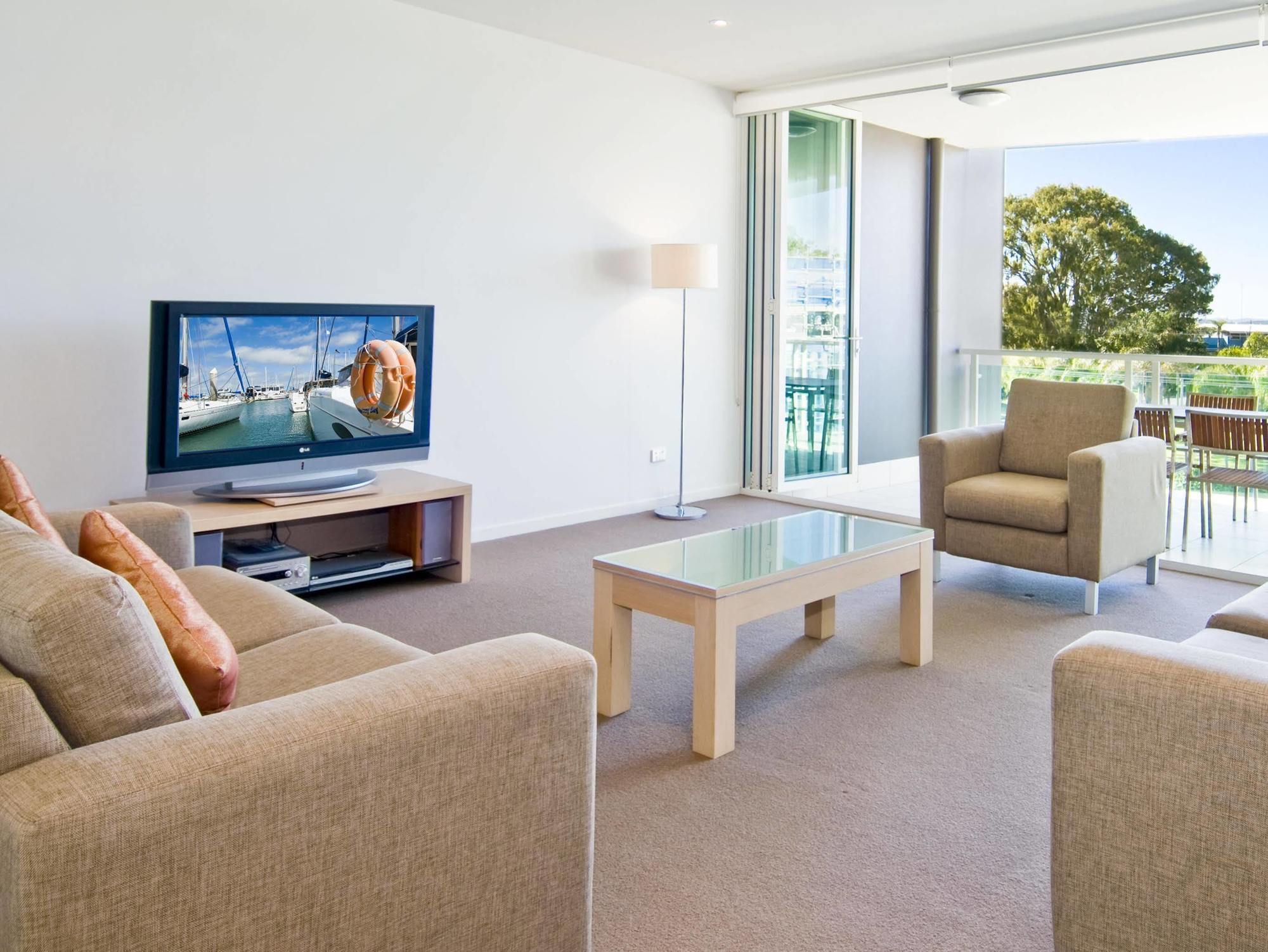 Akama Aparthotel 5*