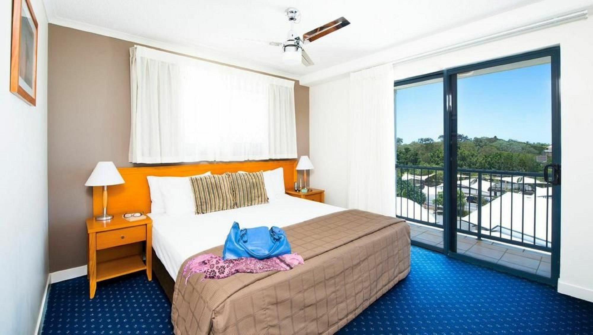 Mantra Aparthotel 4*